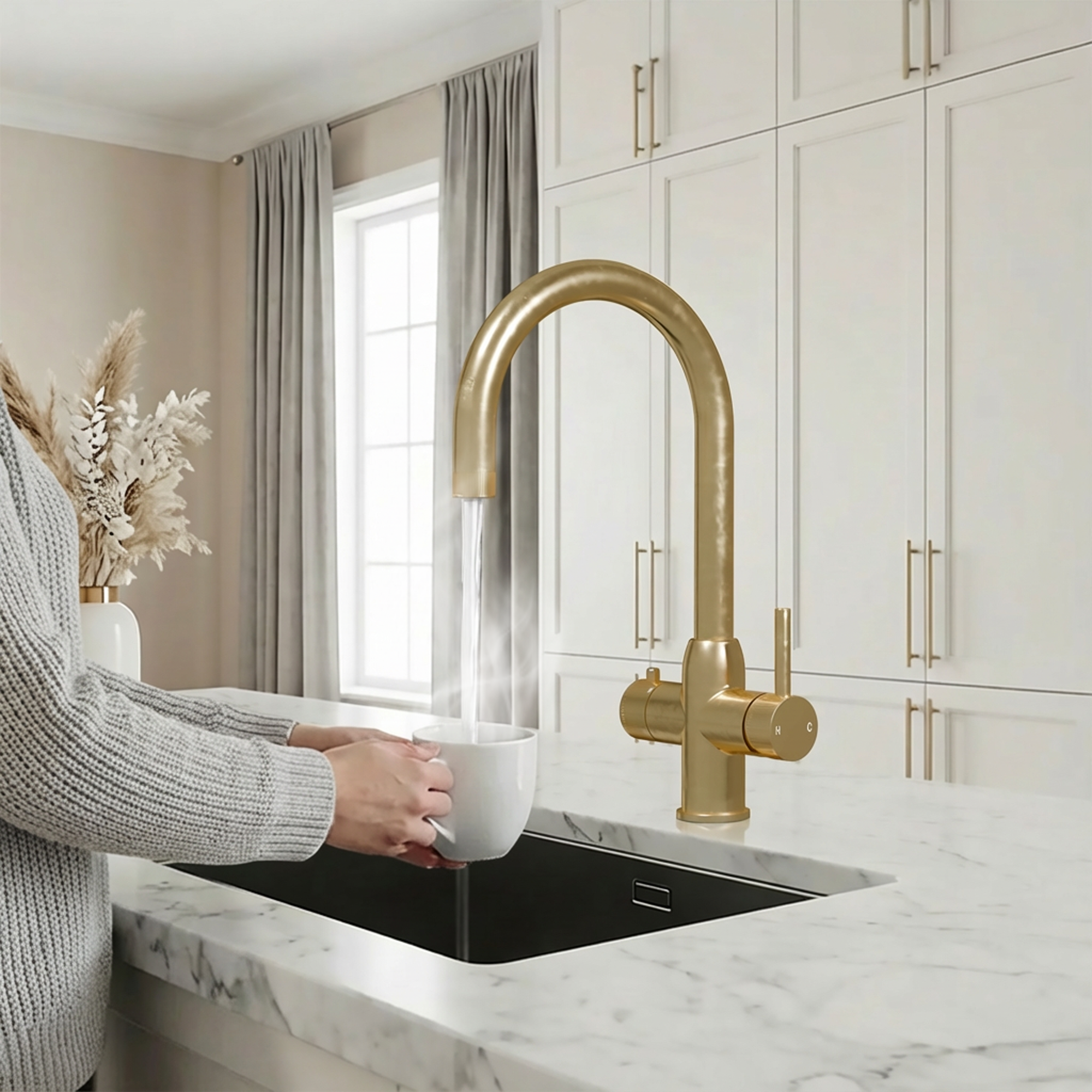 Fohen Areli+ 4-in-1 Brushed Brass