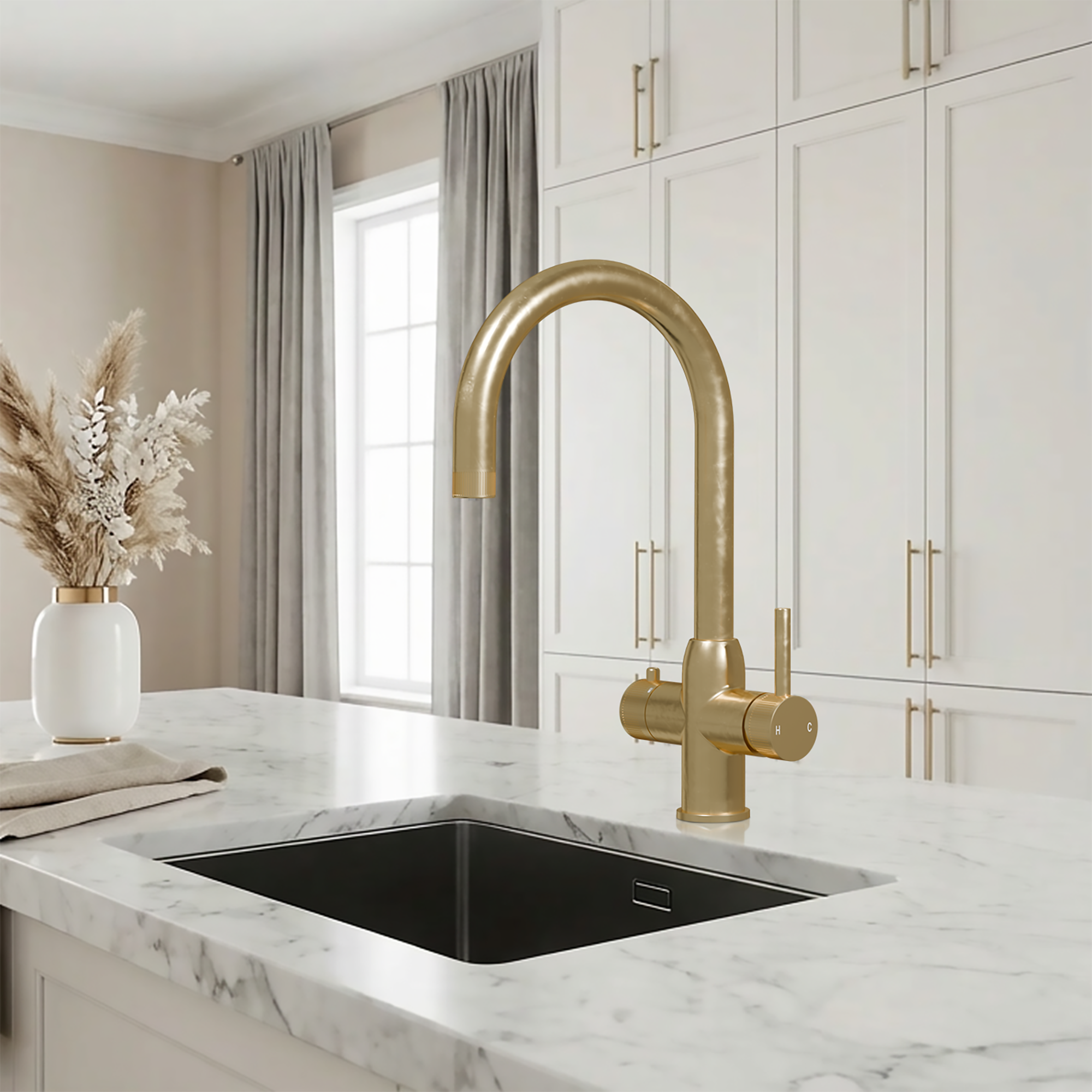 Fohen Areli+ 4-in-1 Brushed Brass