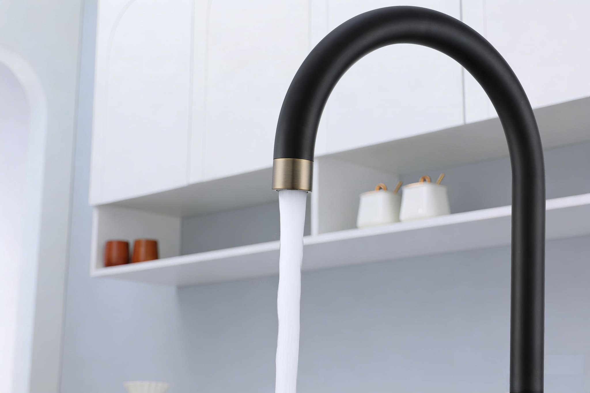 Image of Fohen 4-in-1 Fervente - Matt Black with Brass Patinated Accents