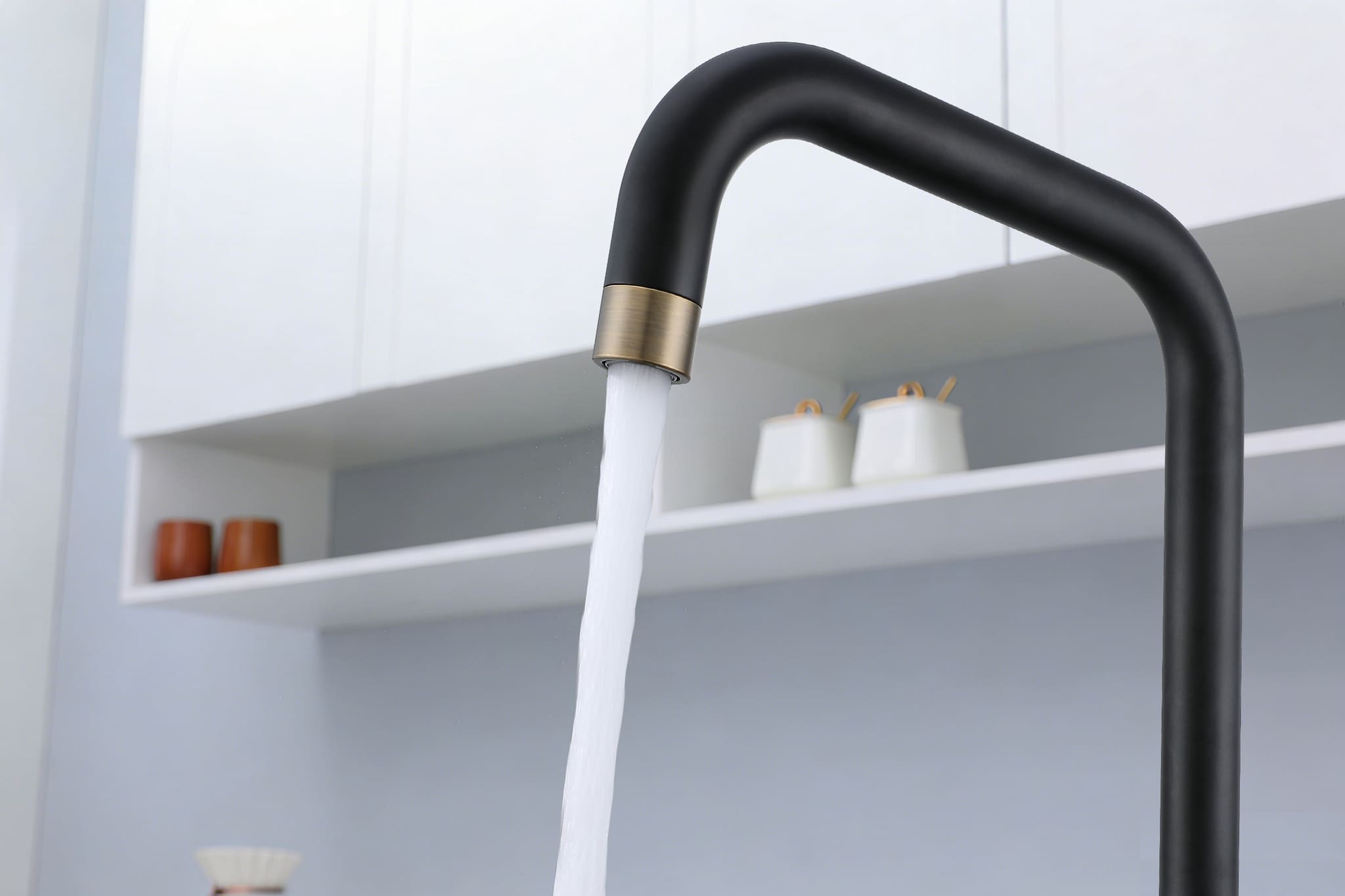 4-in-1 Fohen Fedina Touch - Matt Black & Patinated Brass Accents