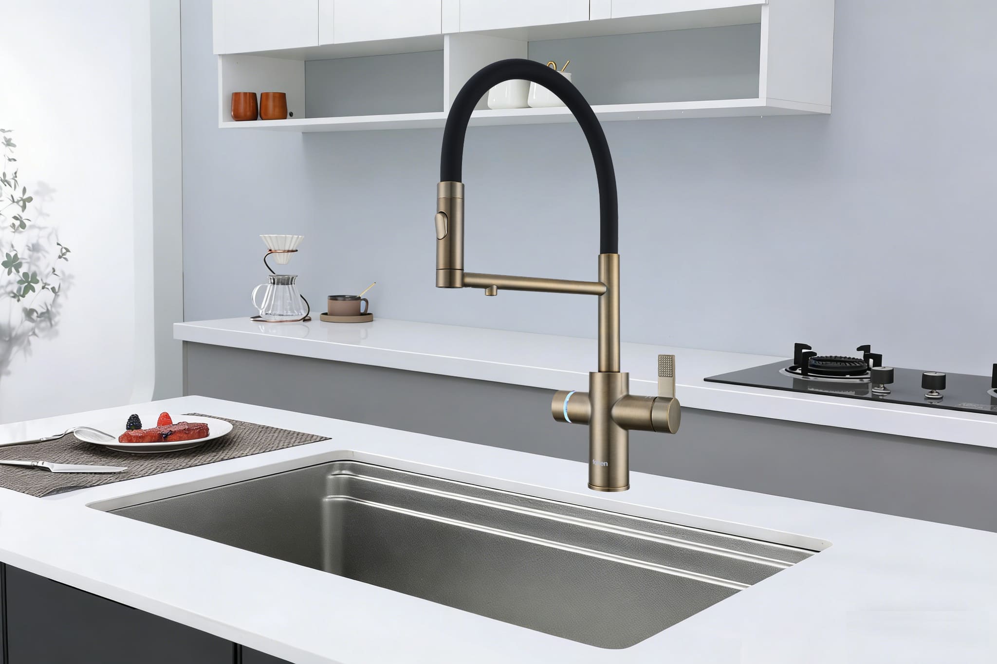 Image of Fohen 4-in-1 Flux - Patinated Brass