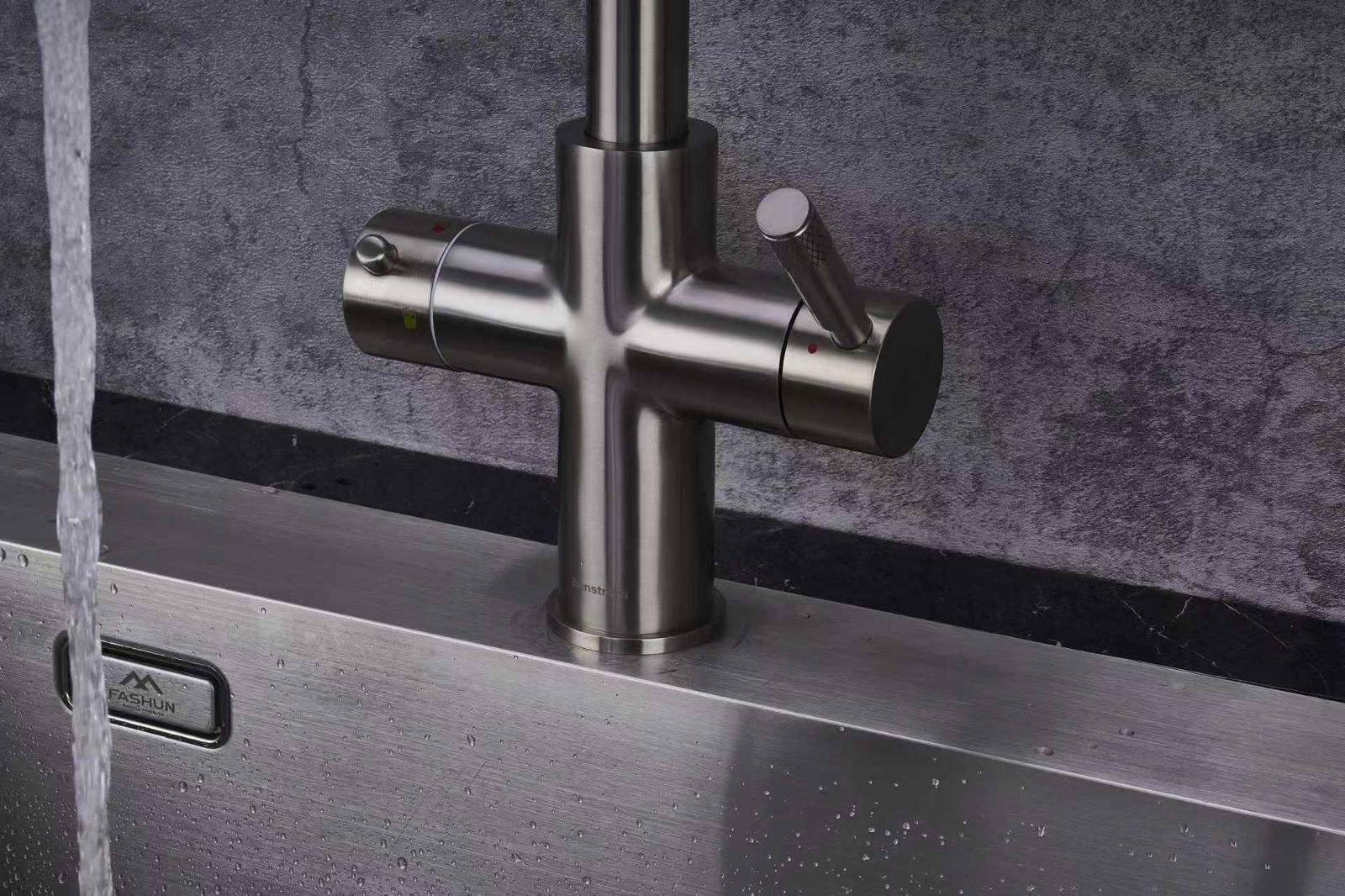 Image of Hanström Flex Pro Brushed Nickel