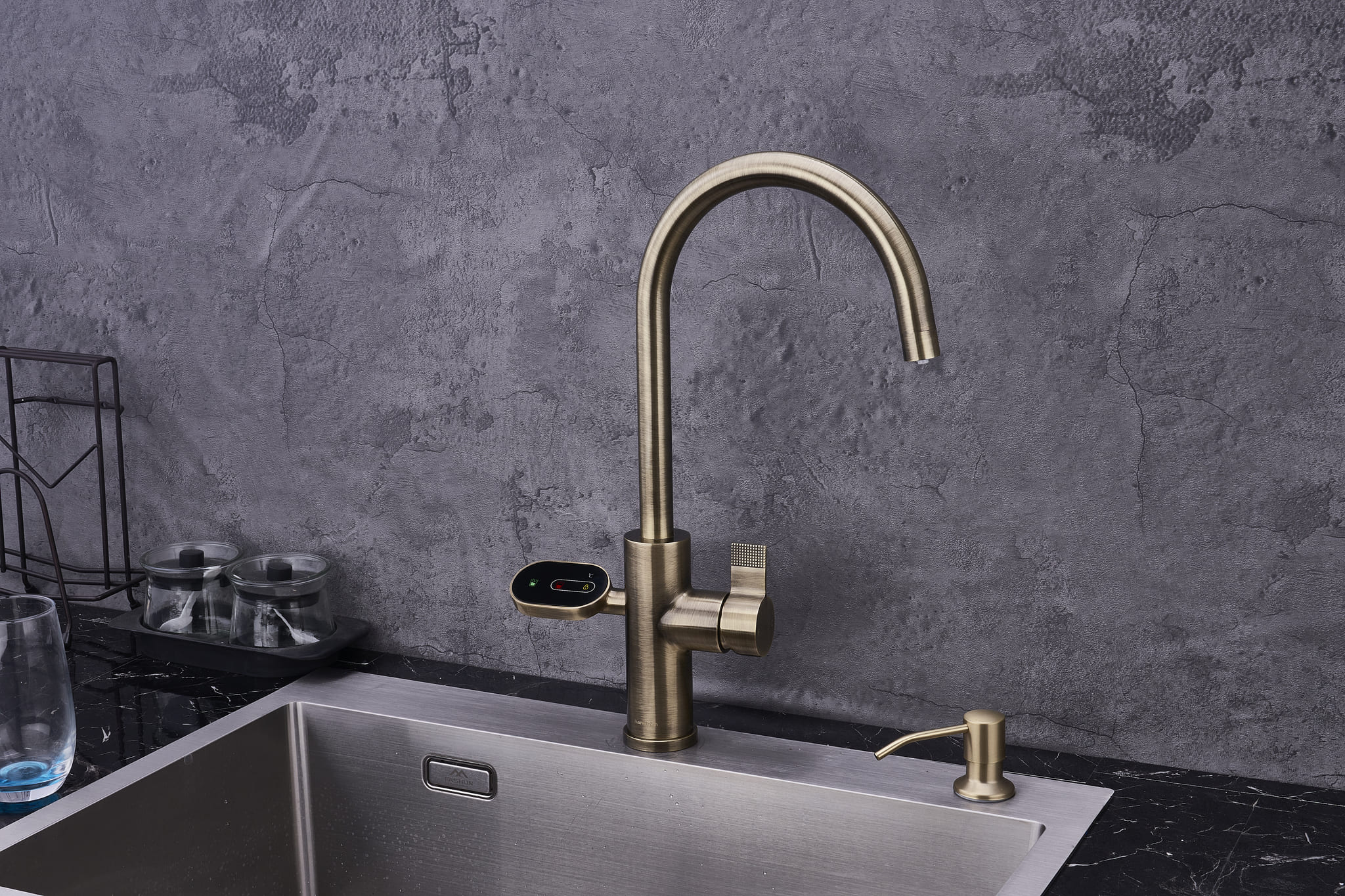 Image of Hanström 4-in-1 Nexa Digital - Antique Brass