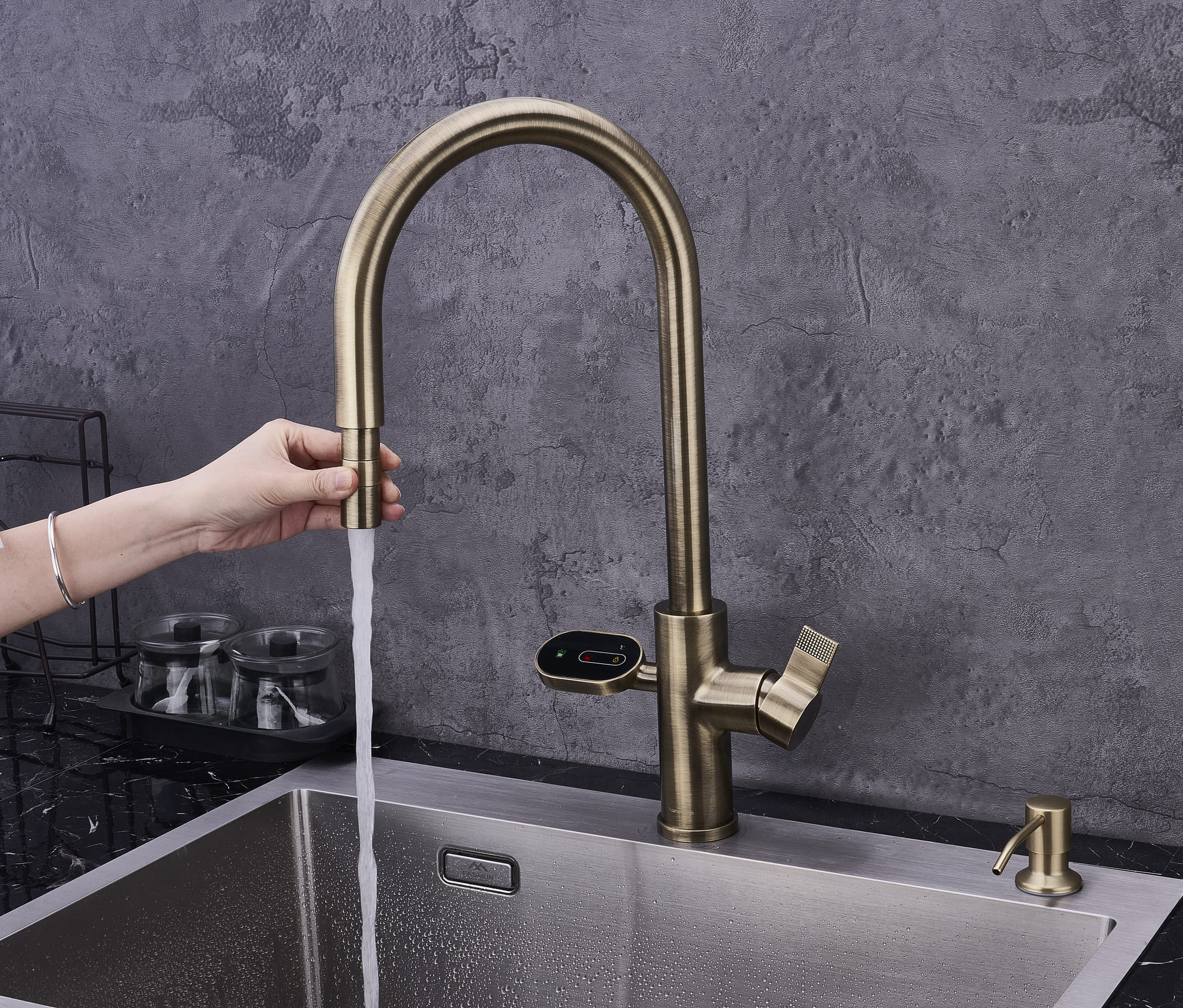 Image of Hanström 4-in-1 Nexa Digital Pullout - Antique Brass