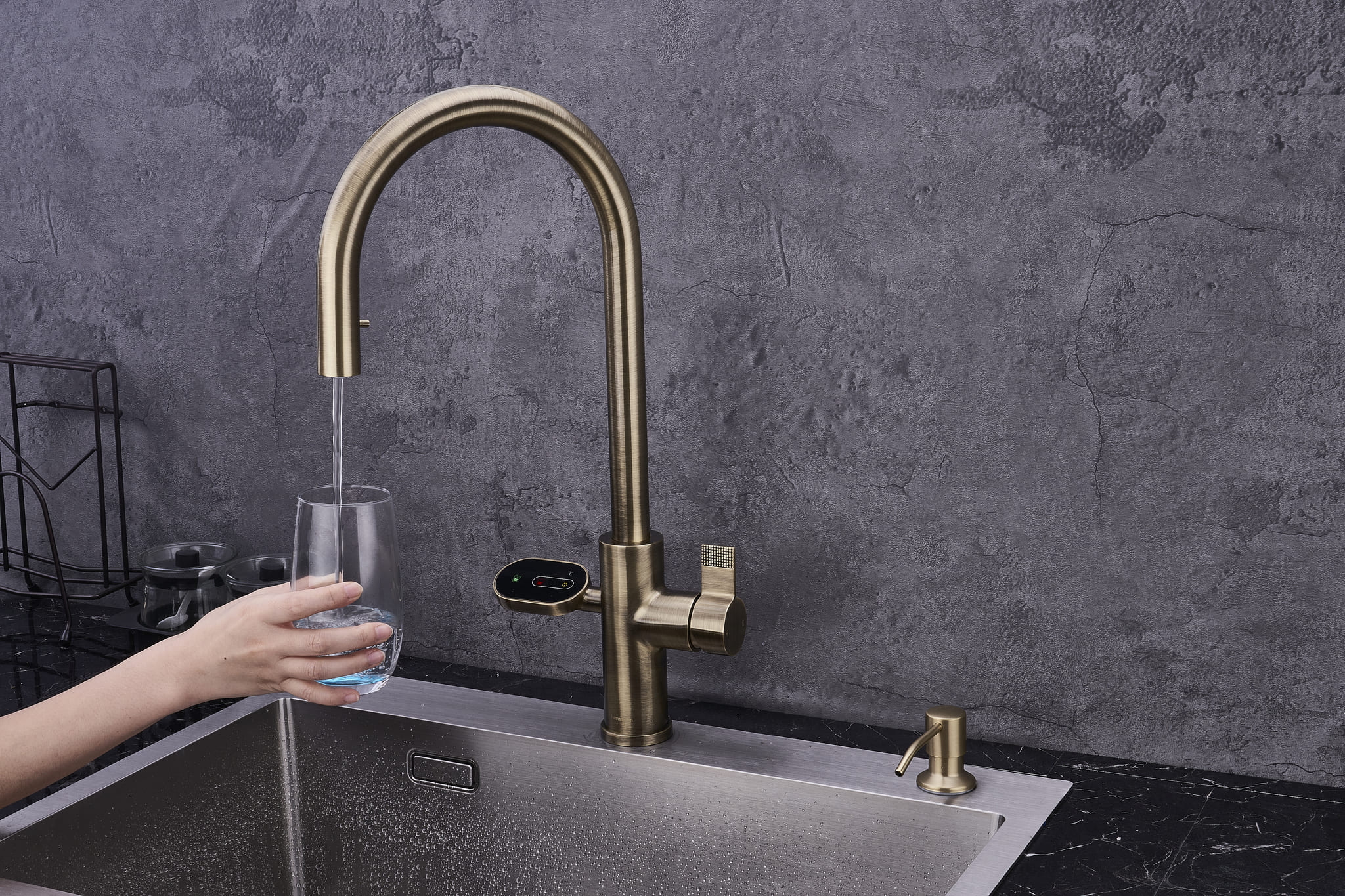 Image of Hanström 4-in-1 Nexa Digital Pullout - Antique Brass