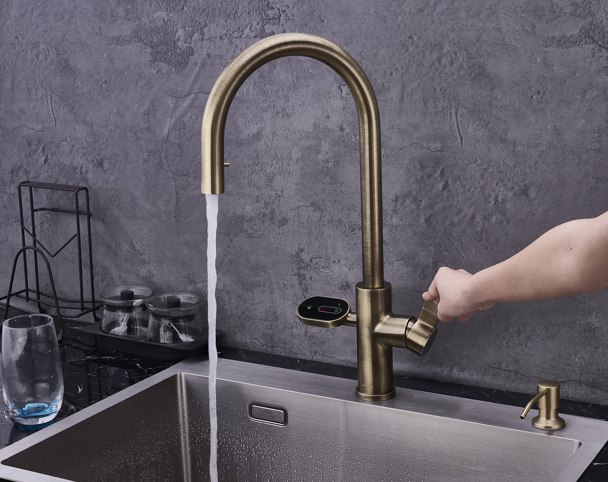 Image of Hanström 4-in-1 Nexa Digital Pullout - Antique Brass