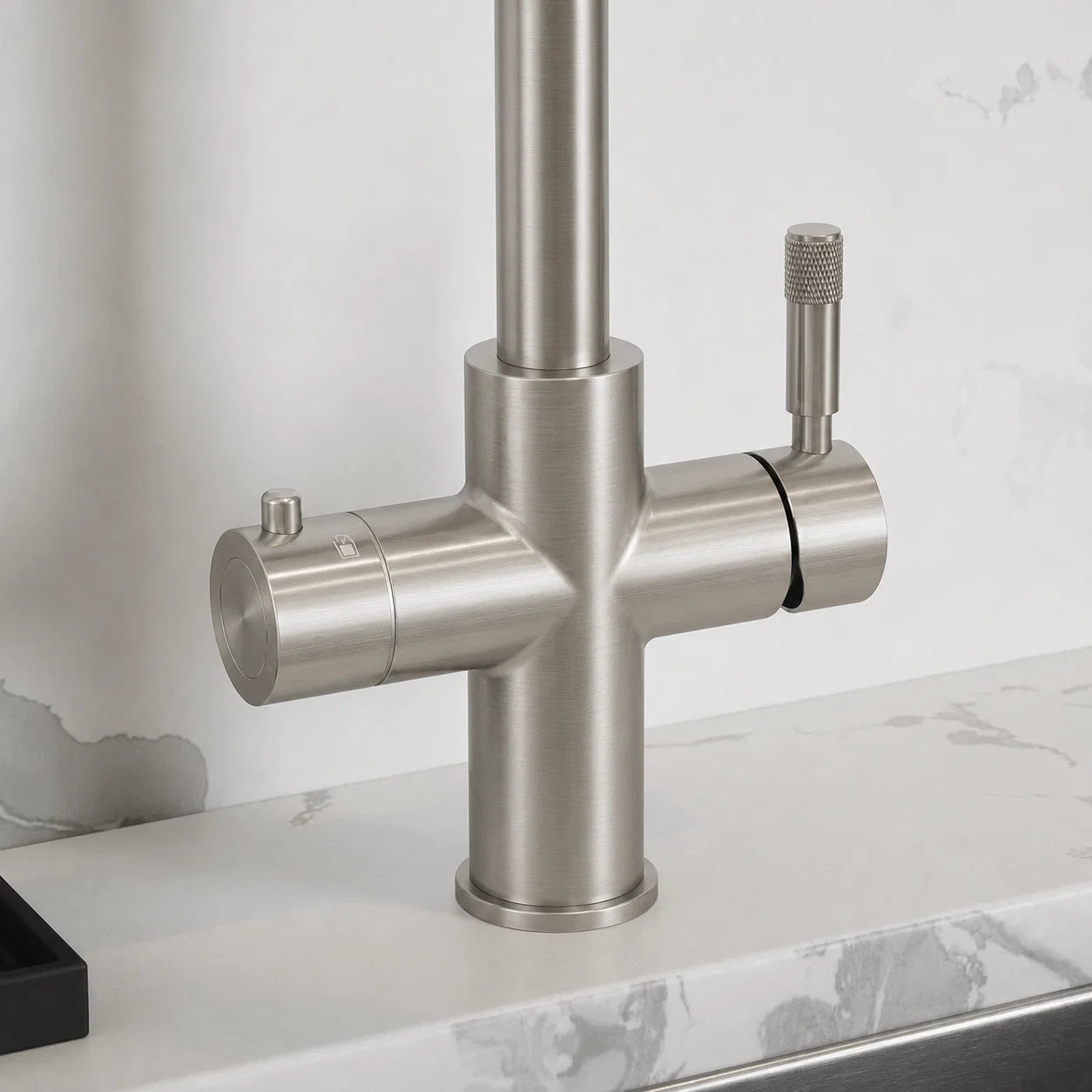 4-in-1 Hanström Flex Pro - Brushed Nickel