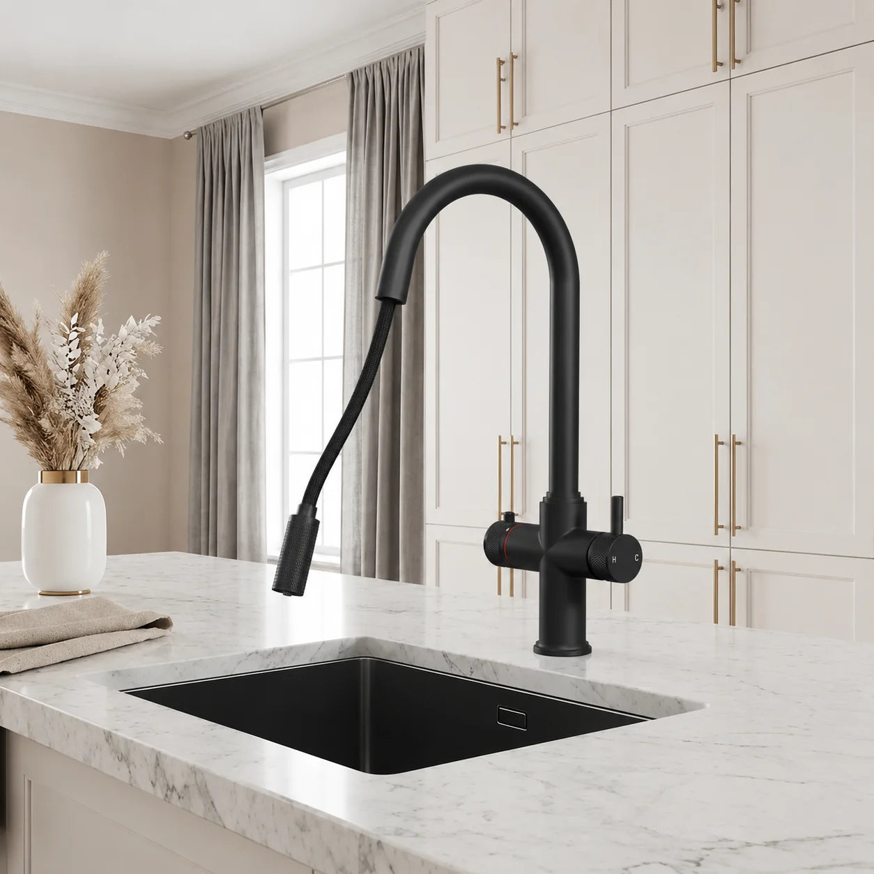 4-in-1 Fohen Kyros Pull Out - Matt Black